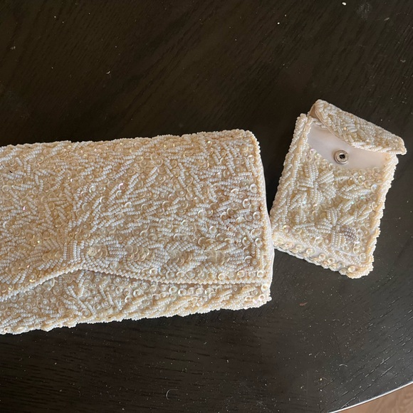 Source Unknown Handbags - Ivory Beaded Bridal Clutch with Envelope Flap